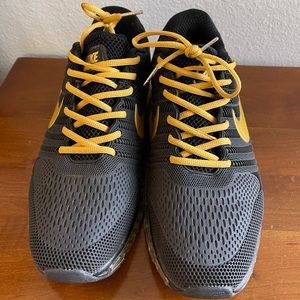 Nike Men’s Air Max Genome. Size 12